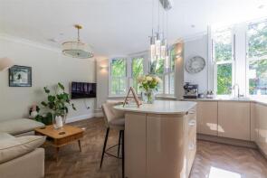 Flat 4, 245, Albany Road, Roath, Cardiff CF24 3NW