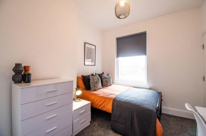 5 bed Terraced to rent Image 12