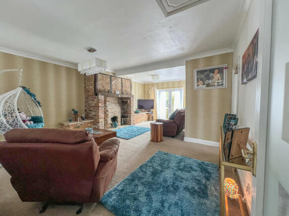 lounge 3
