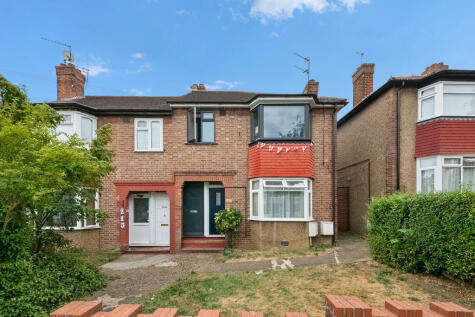 Carr Road, Northolt