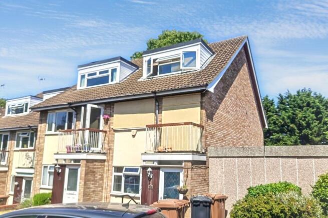 27 Harriet Way, Bushey, Hertfordshire, WD23 4JH