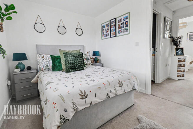 2 bed Terraced for sale Image 8