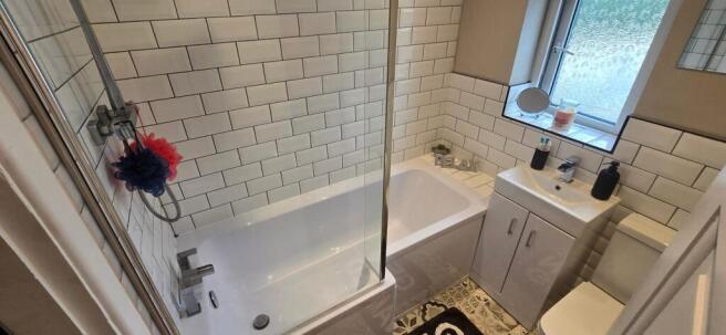 3 bed Terraced for sale Image 10
