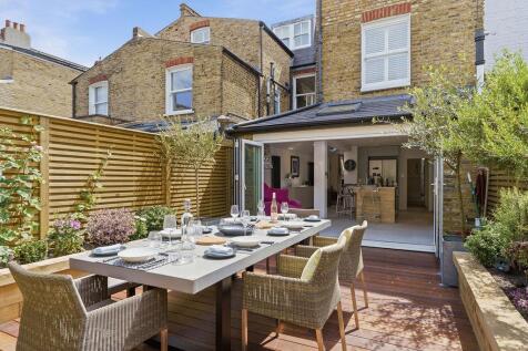 Gowan Avenue, London SW6