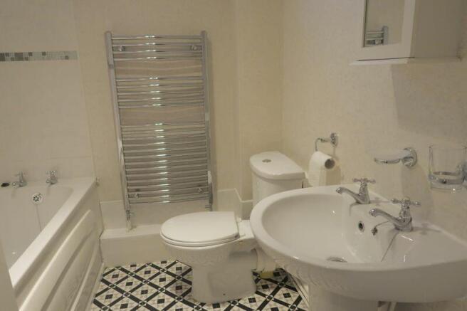 Photo 10