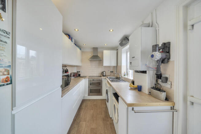 1415293-15-699460...