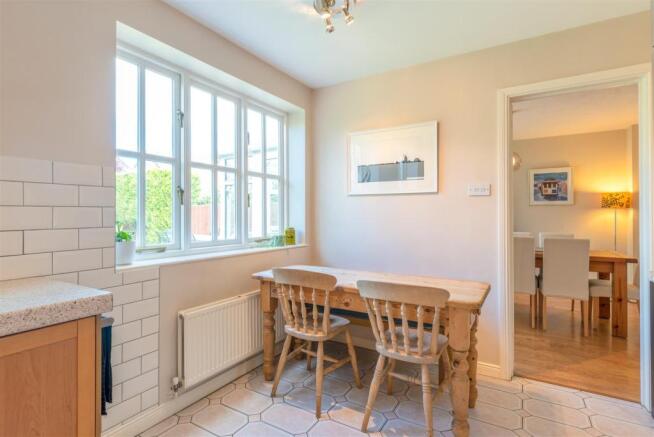Kitchen/Breakfast Room