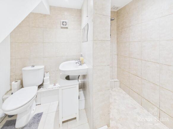 2 bed Maisonette for sale Image 6
