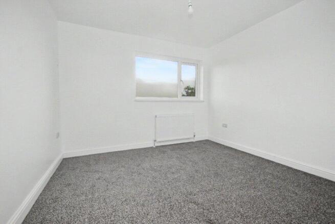 3 bed Terraced for sale Image 9
