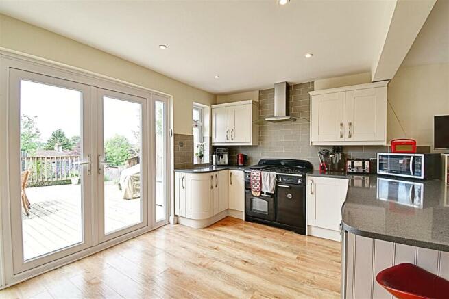Kitchen 3.jpg