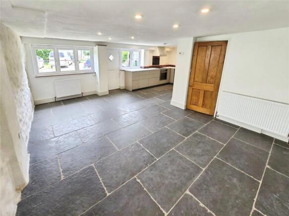 Living / Dining Area