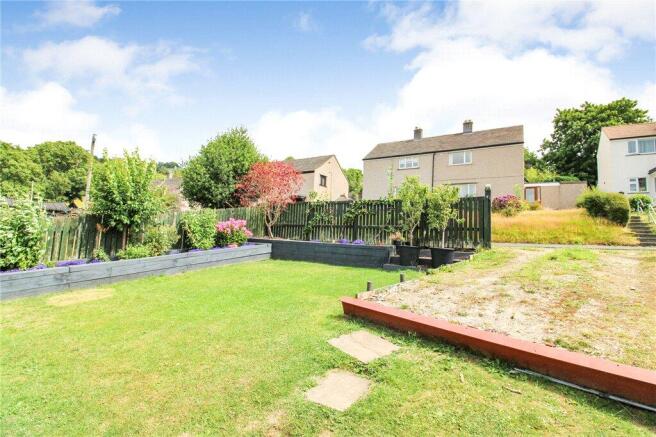 3 bed Semi-Detached for sale Image 4