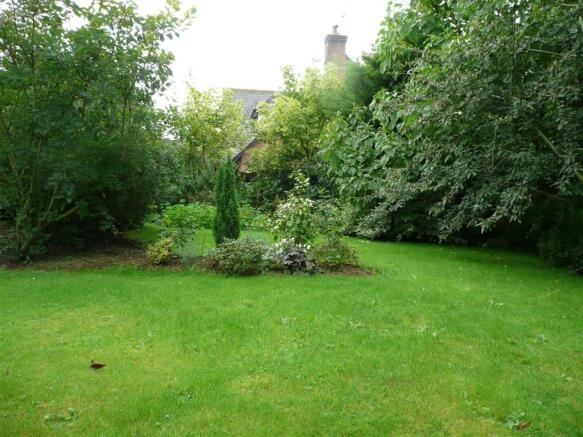GARDEN VIEW 3