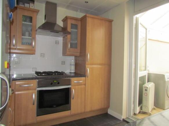 Kitchen: