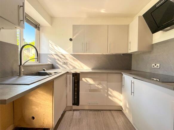 3 bed Terraced for sale Image 4