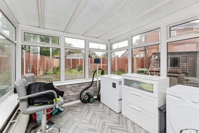 3 bed Semi-Detached for sale Image 8