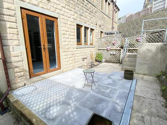 rear patio 1.jpg