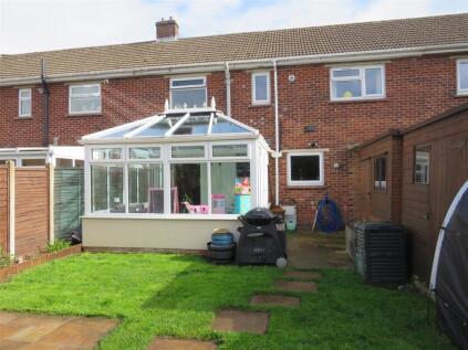 Mayenne Place, Devizes