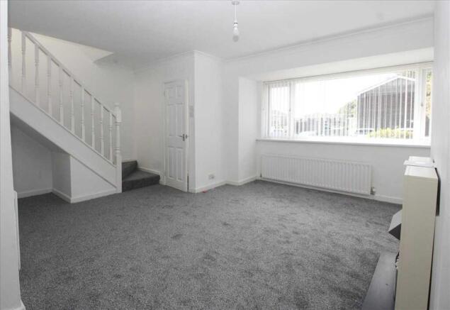 Living Room / Dining