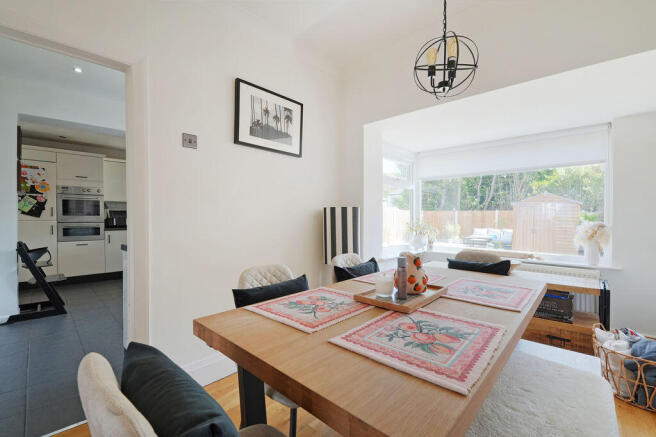 3 bed Semi-Detached for sale Image 10