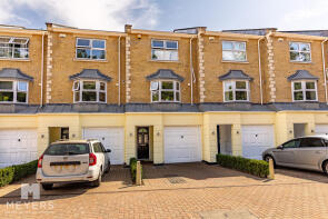 4, 20 Bourne Banks, Branksome Wood Road, Bournemouth BH4 9JX