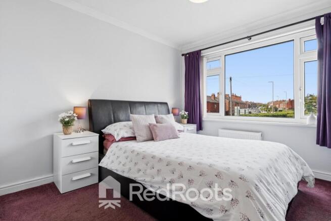 3 bed Semi-Detached for sale Image 8