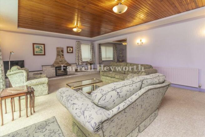 Lounge image  3