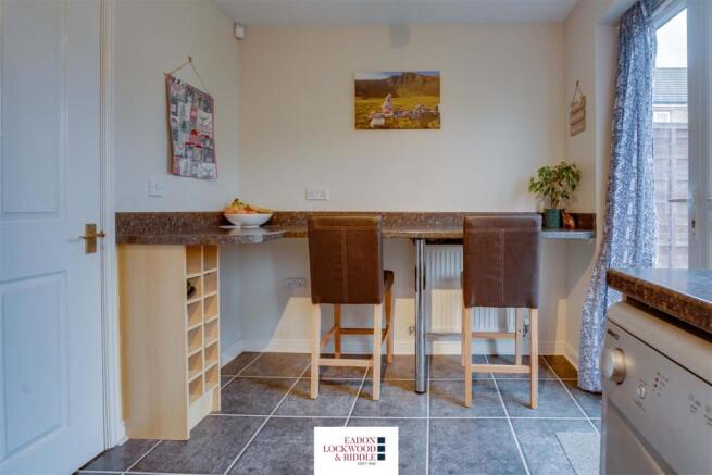 Kitchen_Breakfast Room.jpg