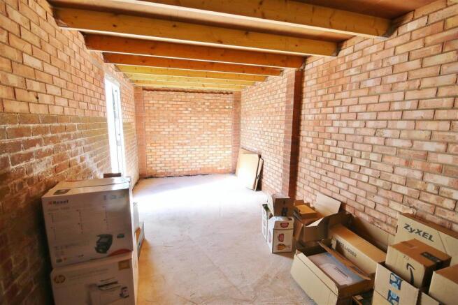 Garage/Office
