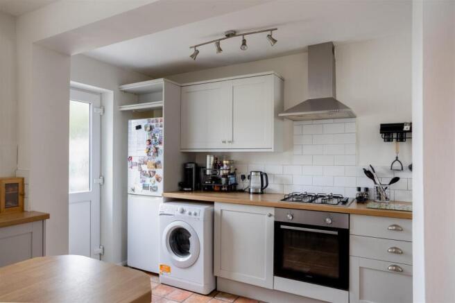 2 bed Semi-Detached for sale Image 10