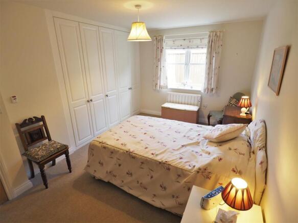 Master Bedroom 402