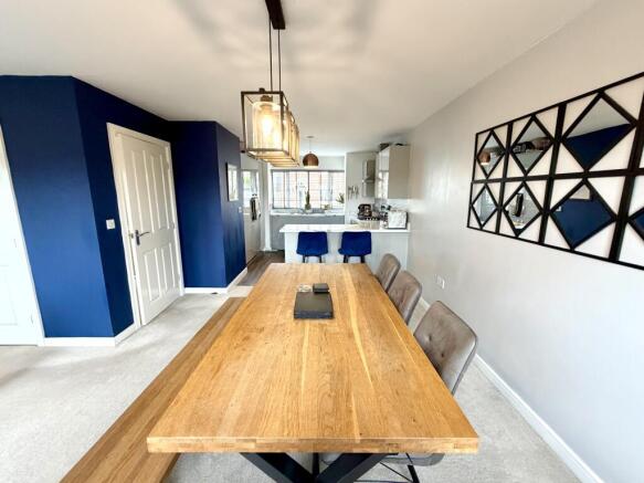 3 bed Detached for sale Image 8