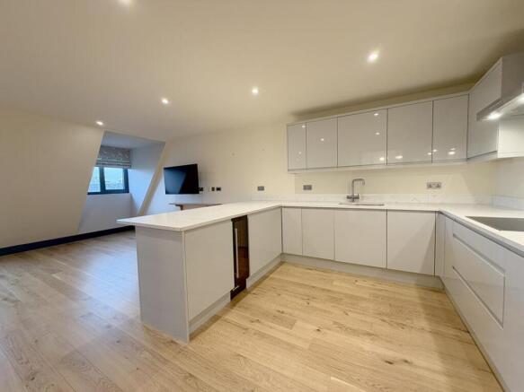 1 bed Flat for sale Image 4