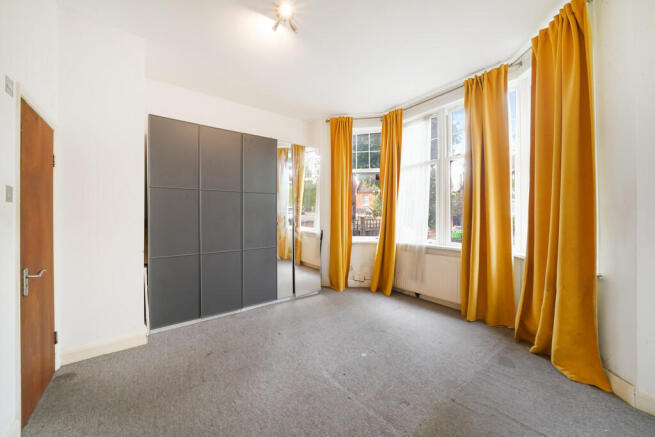 1a Staverton Road...
