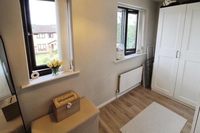 2 bed Semi-Detached for sale Image 8