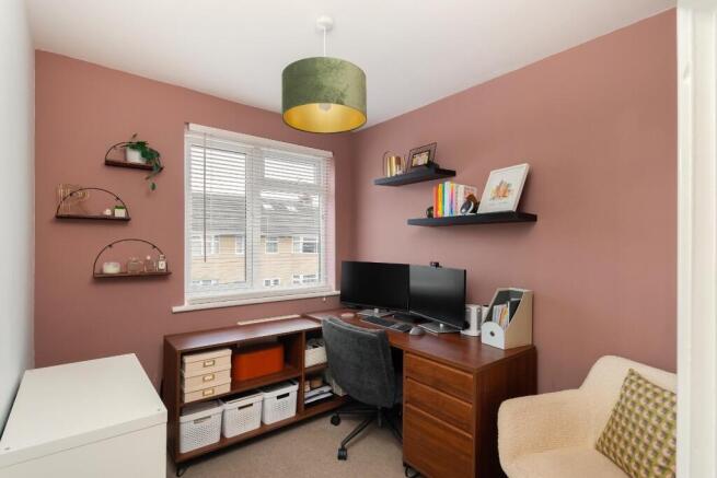 0G1ABH - Bedroom B.jpg