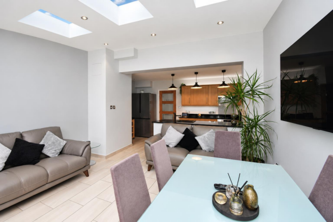 Open plan kitchen / dining room