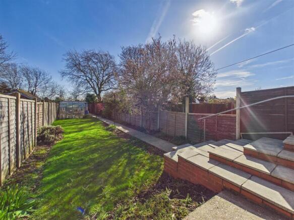 3 bed Terraced for sale Image 11
