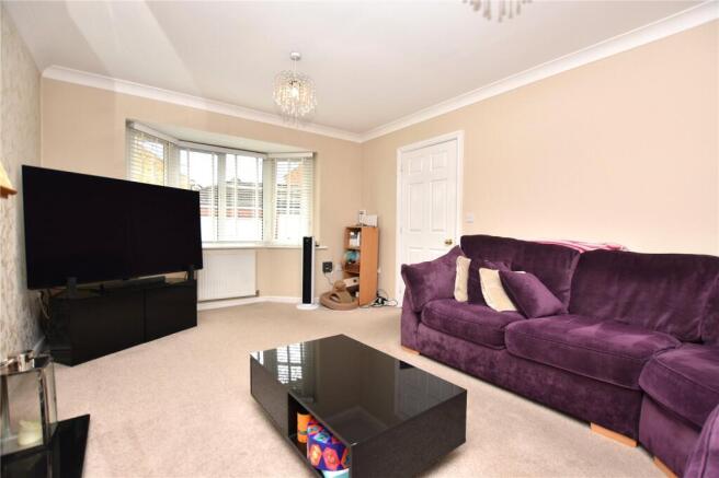 4 bed Detached for sale Image 4