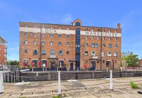 Severn Road, Gloucester, Gloucestershire, GL1