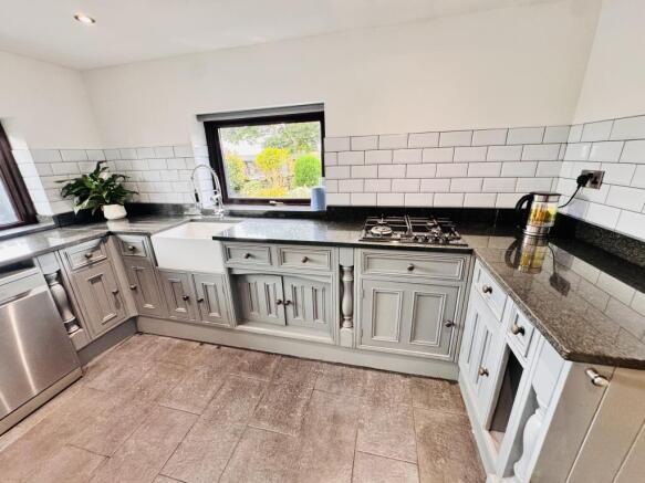3 bed Detached Bungalow for sale Image 5