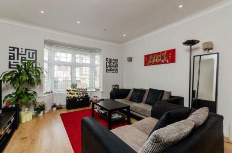 St Andrews Road, London, W3