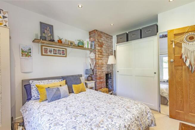 Bedroom 1-2.jpg