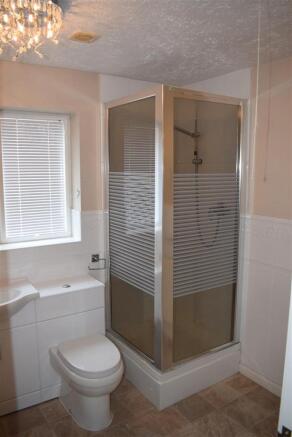 11 Conway Drive Bathroom.jpg