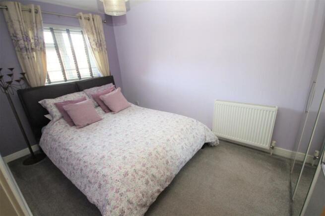 bed 1.jpg