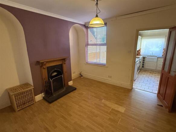 Castle Road, Kirby Muxloe, Leicester photo 4