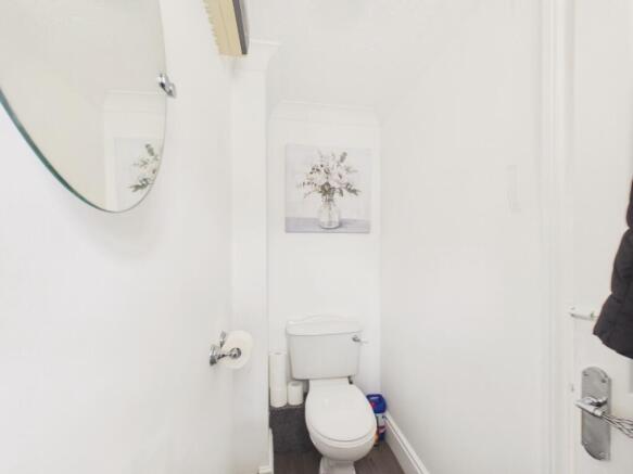 3 bed Detached for sale Image 8