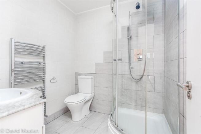 bathroom1.jpg