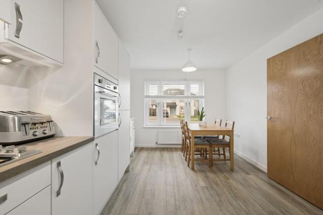 Kitchen/ Dining Room