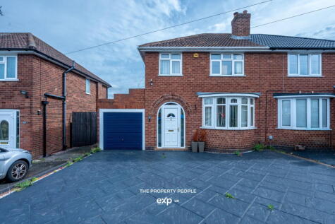 Willowsbrook Road, Halesowen, B62 9RG
